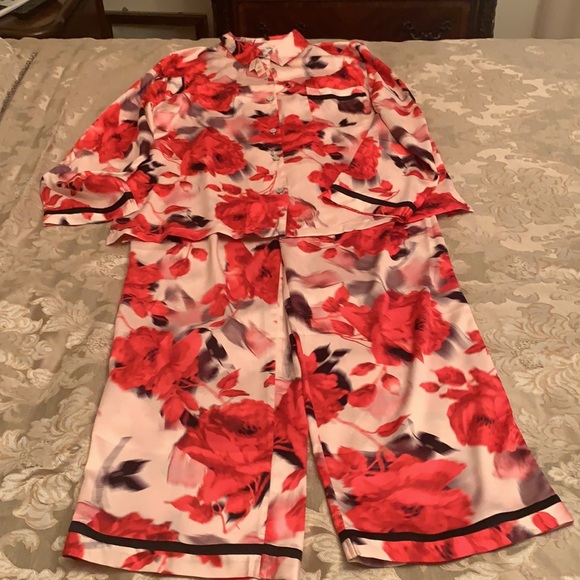 Victoria Secret Sleepwear - Picture 3 of 4